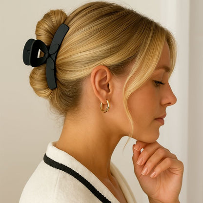 Noir Éclat – The Beauty in Black