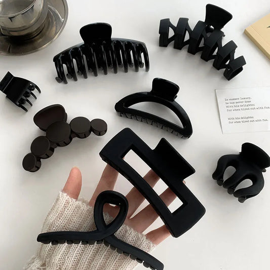 🖤 Noir Éclat – The Beauty in Black