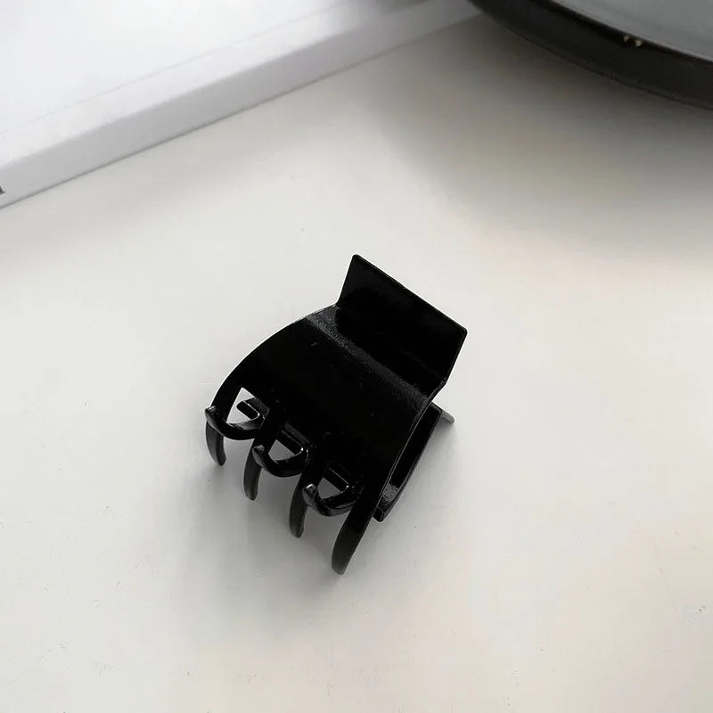 🖤 Noir Éclat – The Beauty in Black