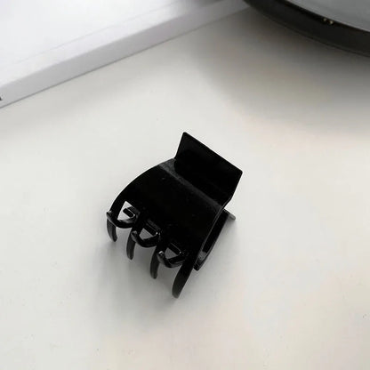 🖤 Noir Éclat – The Beauty in Black