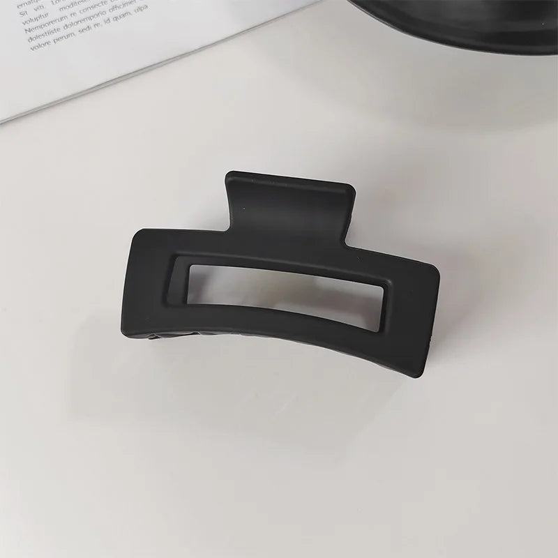 🖤 Noir Éclat – The Beauty in Black