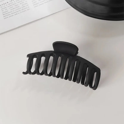 🖤 Noir Éclat – The Beauty in Black