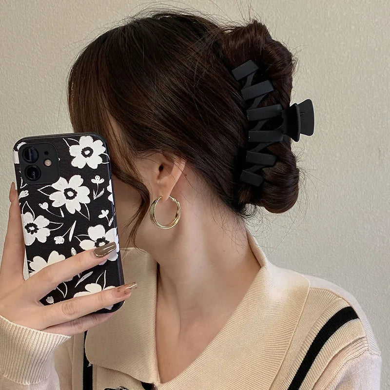 🖤 Noir Éclat – The Beauty in Black